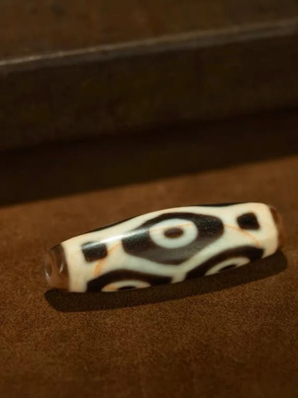 Antique Tibetan Vermilion Dragon-Eye Six-Eyed Dzi Bead