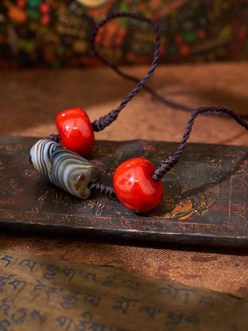 South Red Stripe Agate Cord Necklace