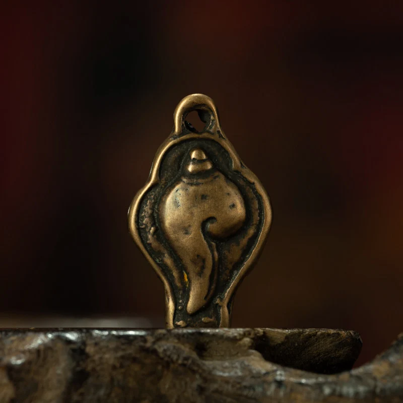 Early Qing Dynasty Tibetan Sky Copper Conch Shell Thogchag – Mini Personal Amulet, Exceptional Patina